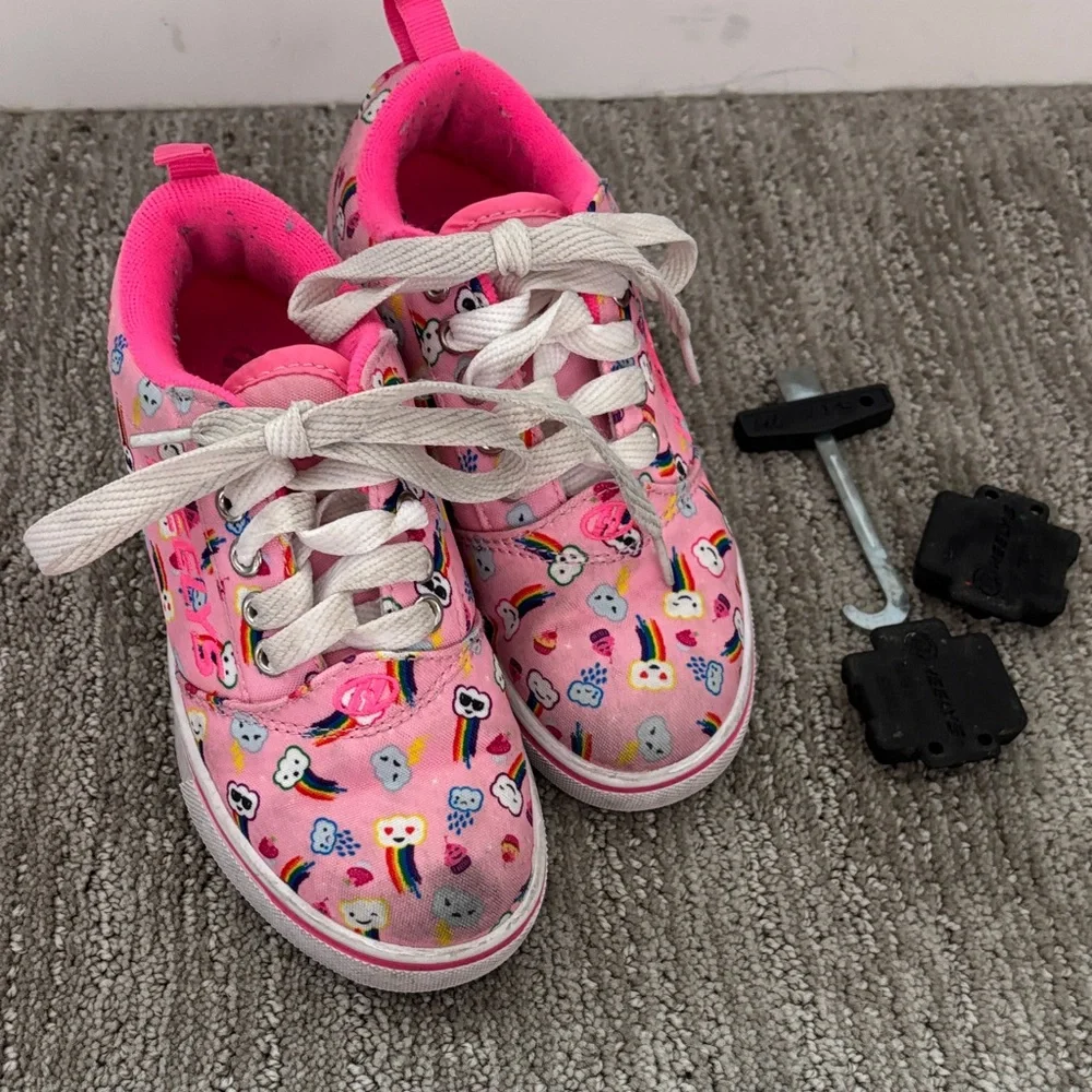 Heelys Pink and White Kids Sneakers with Fun Patterns - Picture 1 of 6